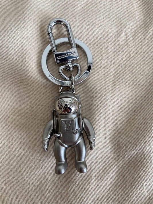 Louis Vuitton Astronaut Keychain MP2213 silver metal space-themed accessory