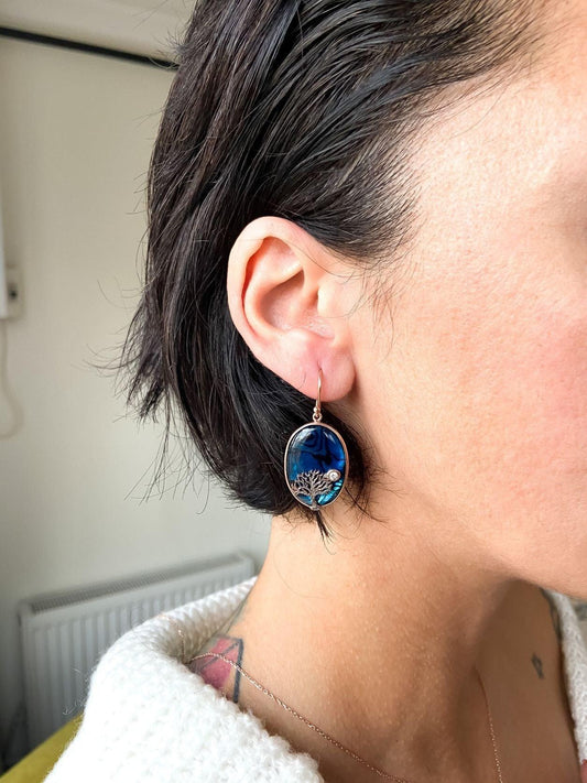 Tree Of Life Silver Stud Earrings, Blue Abalone Gemstone Earrings, SteAbalone Stone Tree of Life 925 sterling sterling silver, decorated with abalone shell stone and produced by our masters. Inspired by the Tree of Life theme, we combiTree Of Life Silver Stud Earrings