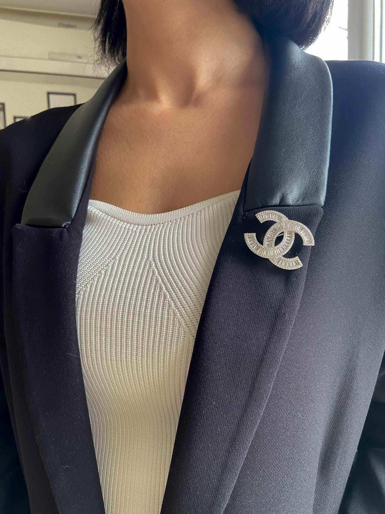 Chanel Brooch Elegant 925 Sterling Silver with Sparkling Zircon Stone - Timeless Glamour - Tracesilver