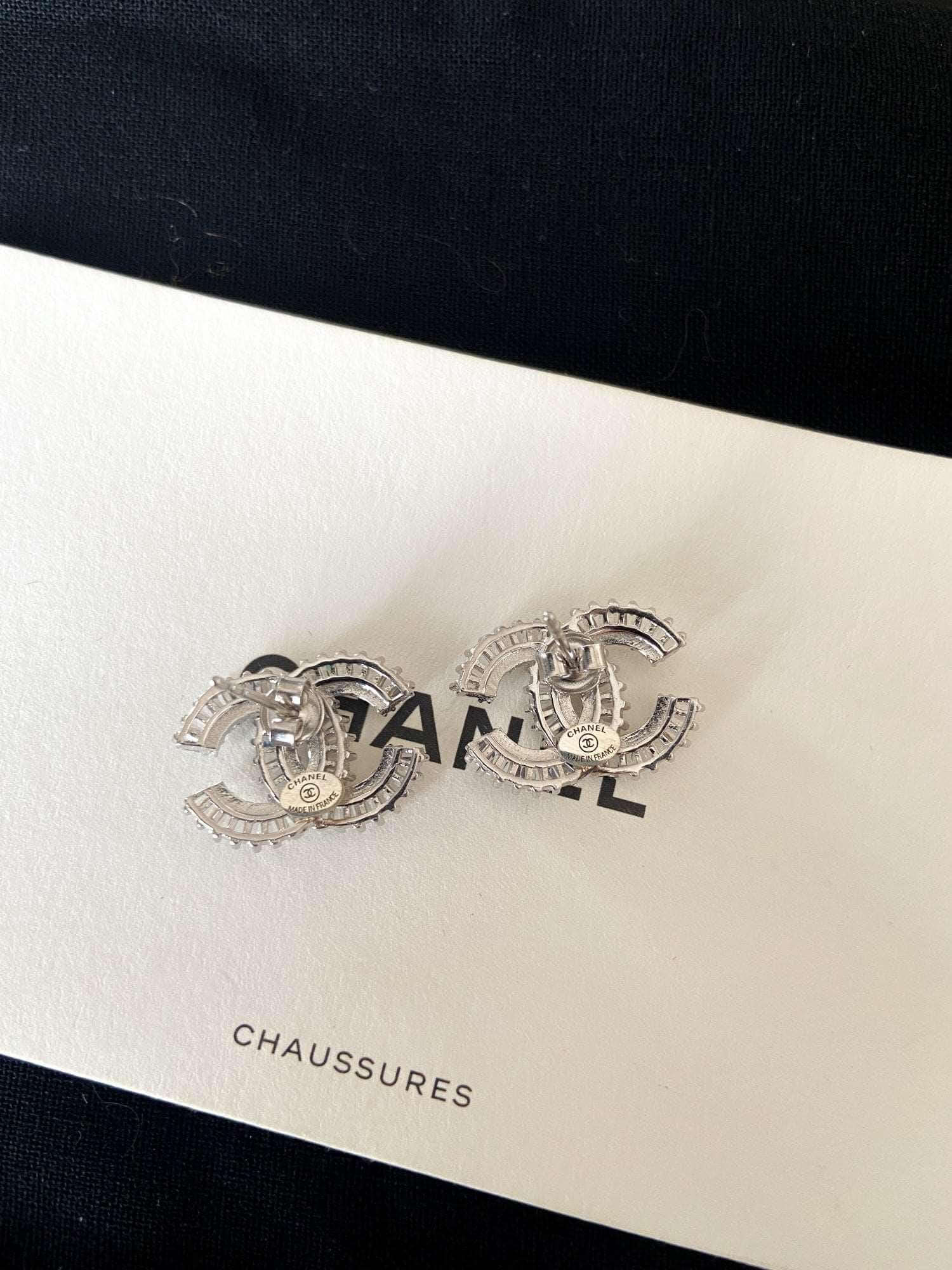 Chanel Vintage Set 925 sterling silver baguette cut earrings on white card