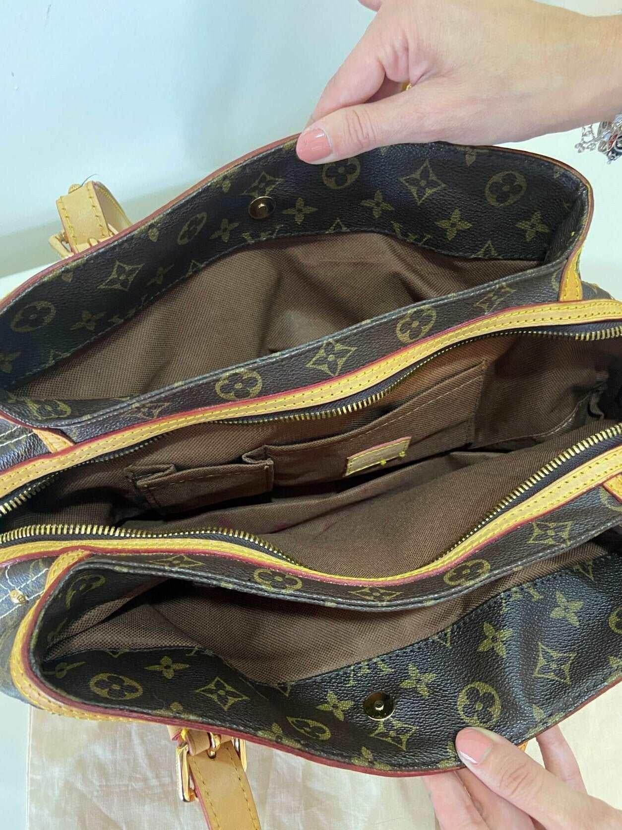 Louis Vuitton Limited Edition Monogram Canvas Riveting Vintage Bag - Tracesilver