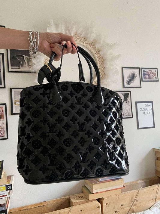 Louis Vuitton Limited Edition Monogram Vernis Fascination Lockit Bag - Tracesilver