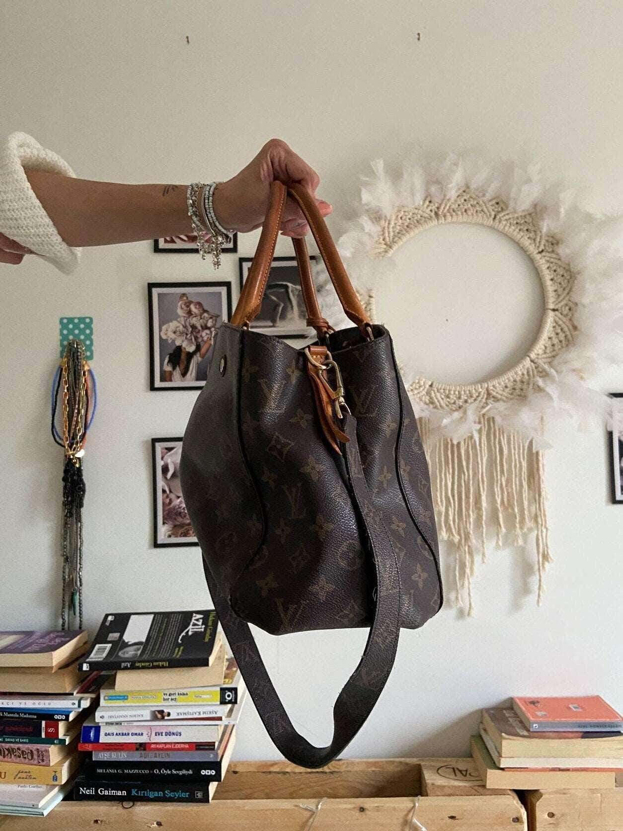 Authentic Louis Vuitton Montaigne Monogram Canvas MM Brown - Tracesilver