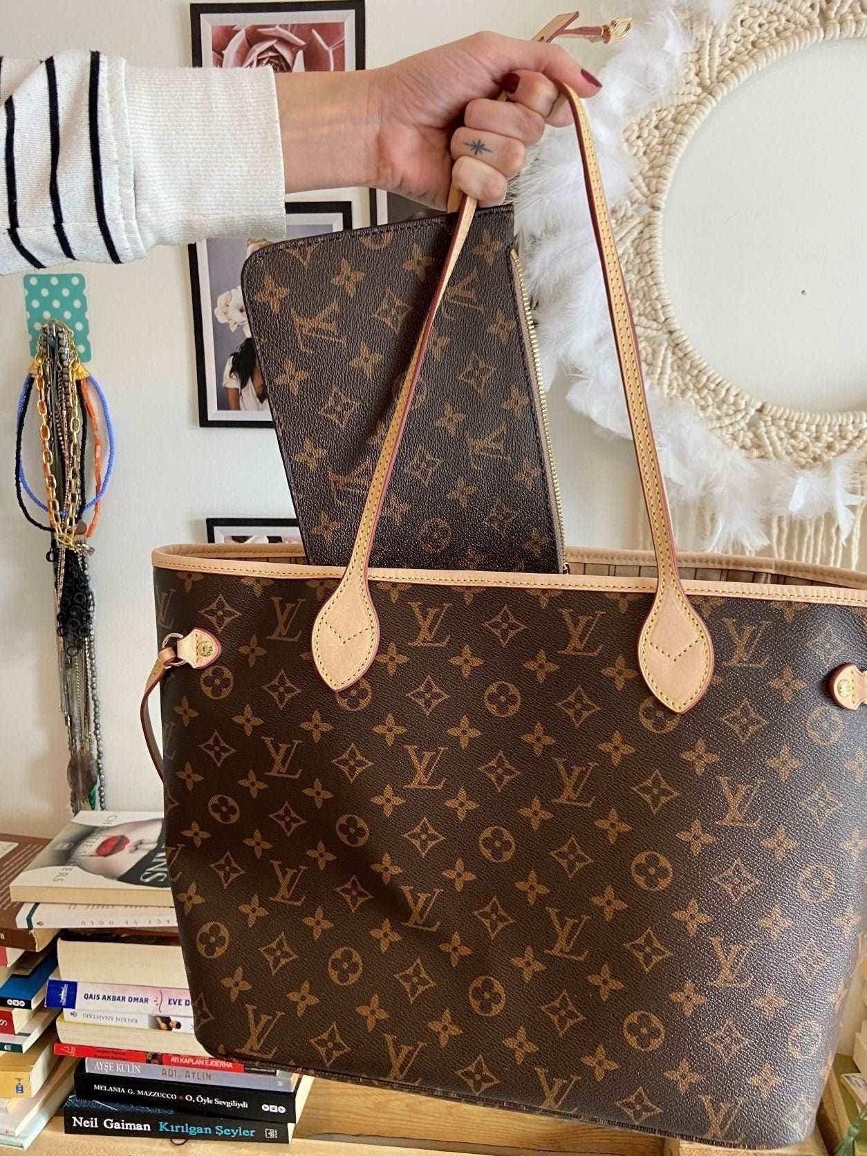 Louis Vuitton Monogram Neverfull MM Handbag LVV - Tracesilver