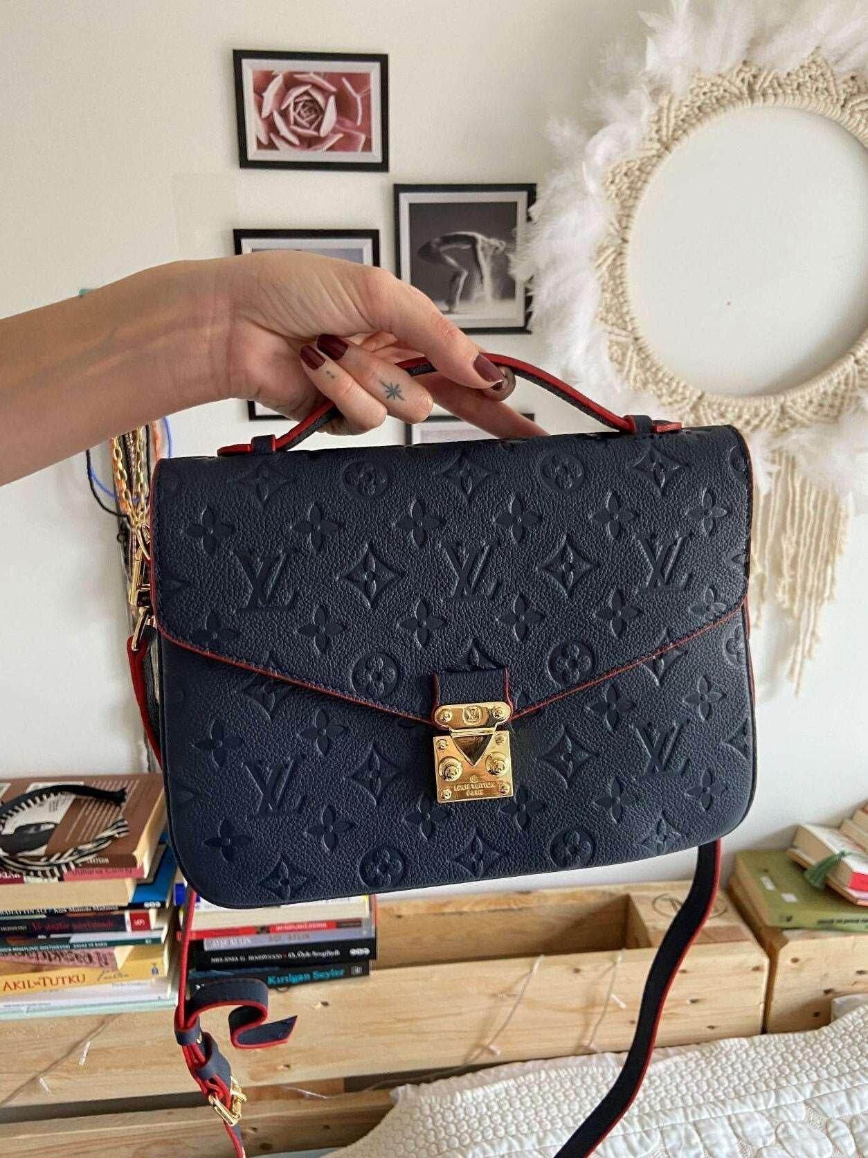 Louis Vuitton Empreinte Pochette Metis in Marine Rouge Crossbody Handbag LVV - Tracesilver