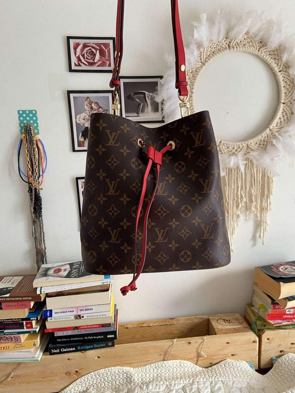 Louis Vuitton Monogram Poppy NÉONOÉ Handbag For Women LVV - Tracesilver