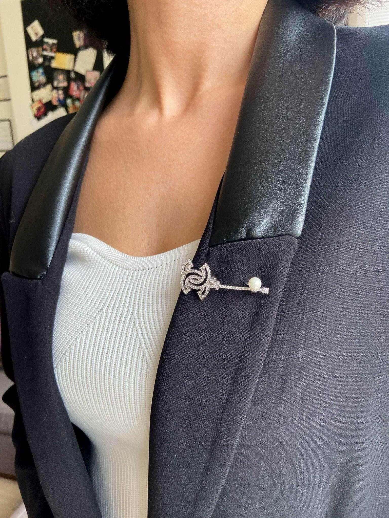 Chanel Brooch Vintage Jewelry Elegant 925 Sterling Silver with Sparkling Zircon Stone Pearl Brooch - Tracesilver