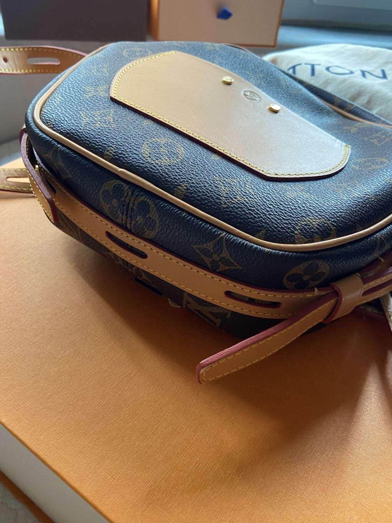 Louis Vuitton BOITE CHAPEAU SOUPLE Mm Handbag LVV - Tracesilver