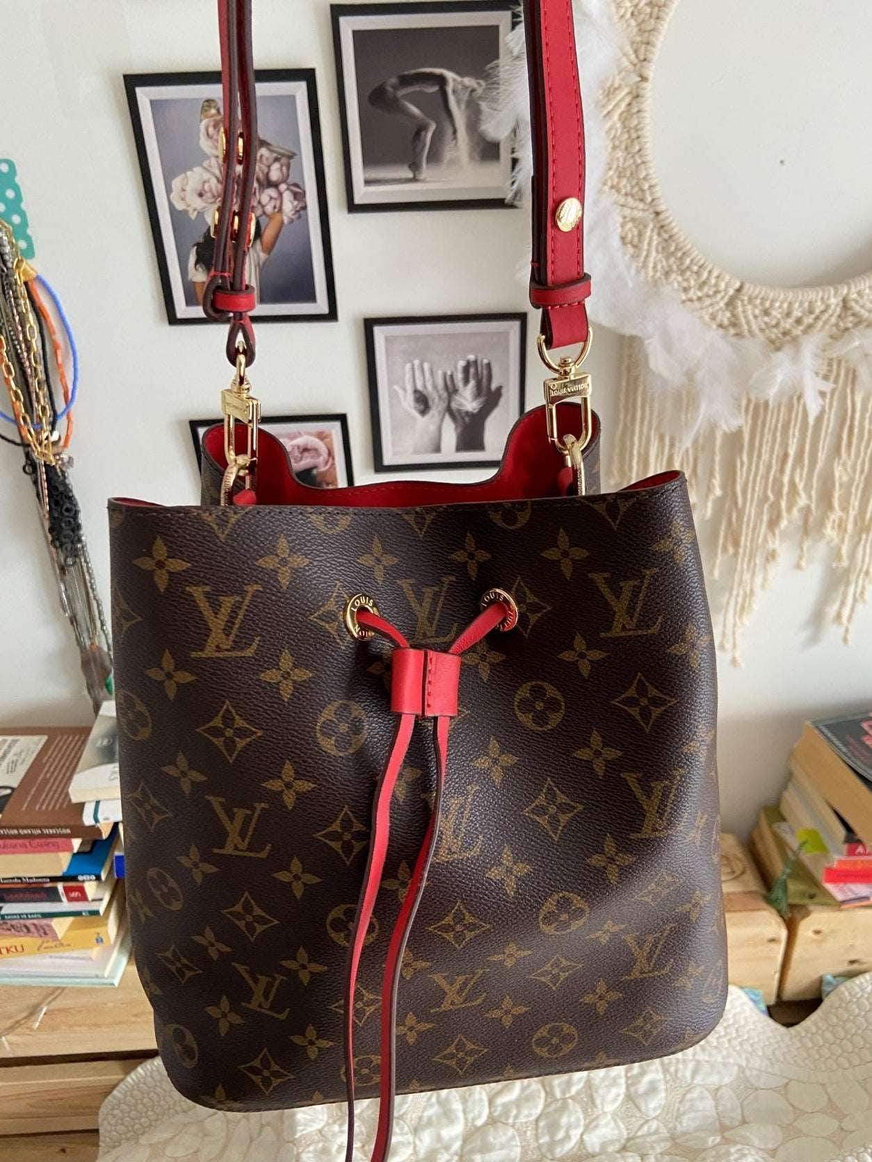 Louis Vuitton Monogram Poppy NÉONOÉ Handbag For Women LVV - Tracesilver