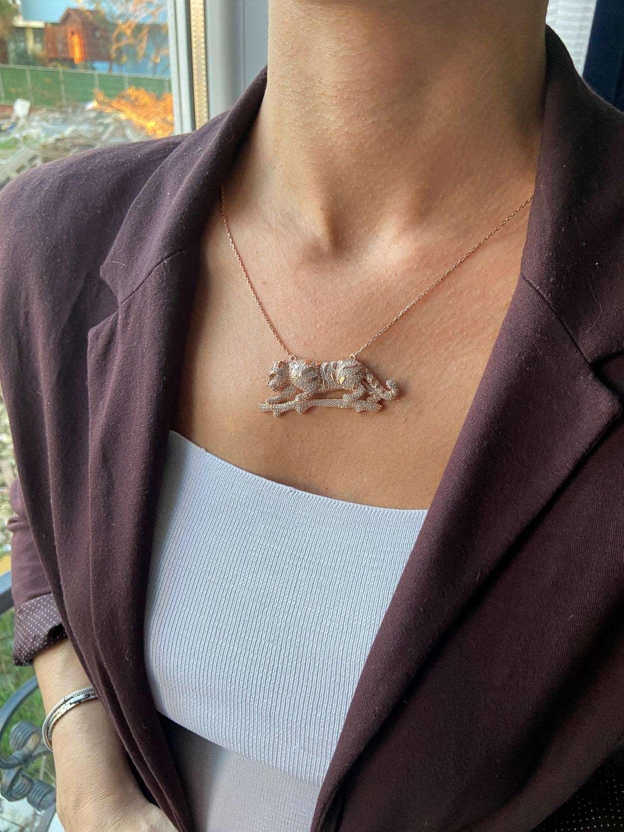 Champagne Color Leopard Custom Desing Necklace, Handmade Nacre Working Jewelry Leopard Pendant For Her - Tracesilver