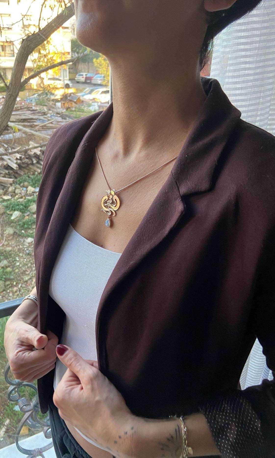 Custom Design Family Moonstone Necklace For Women, 925 Sterling Silver Moonstone Family Pendant Jewelry For Her, Family Jewelry Necklace - Tracesilver