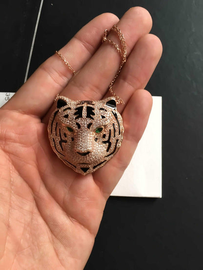 Leopard Head Emerald Eye Nacre Working Necklace, Unique Desing Handmade Jewelry Leopard Pendant For Women - Tracesilver