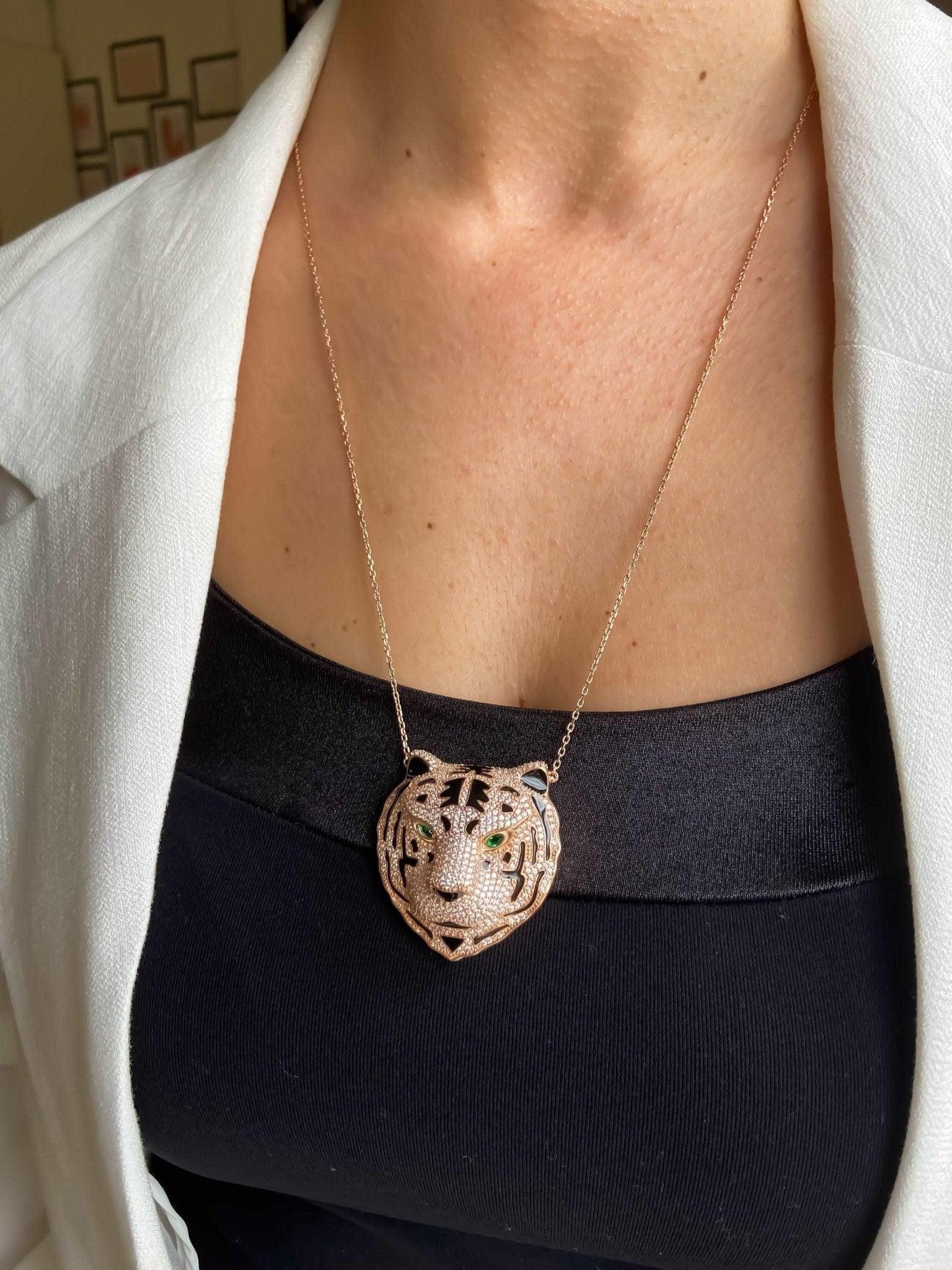 Leopard Head Emerald Eye Nacre Working Necklace, Unique Desing Handmade Jewelry Leopard Pendant For Women - Tracesilver