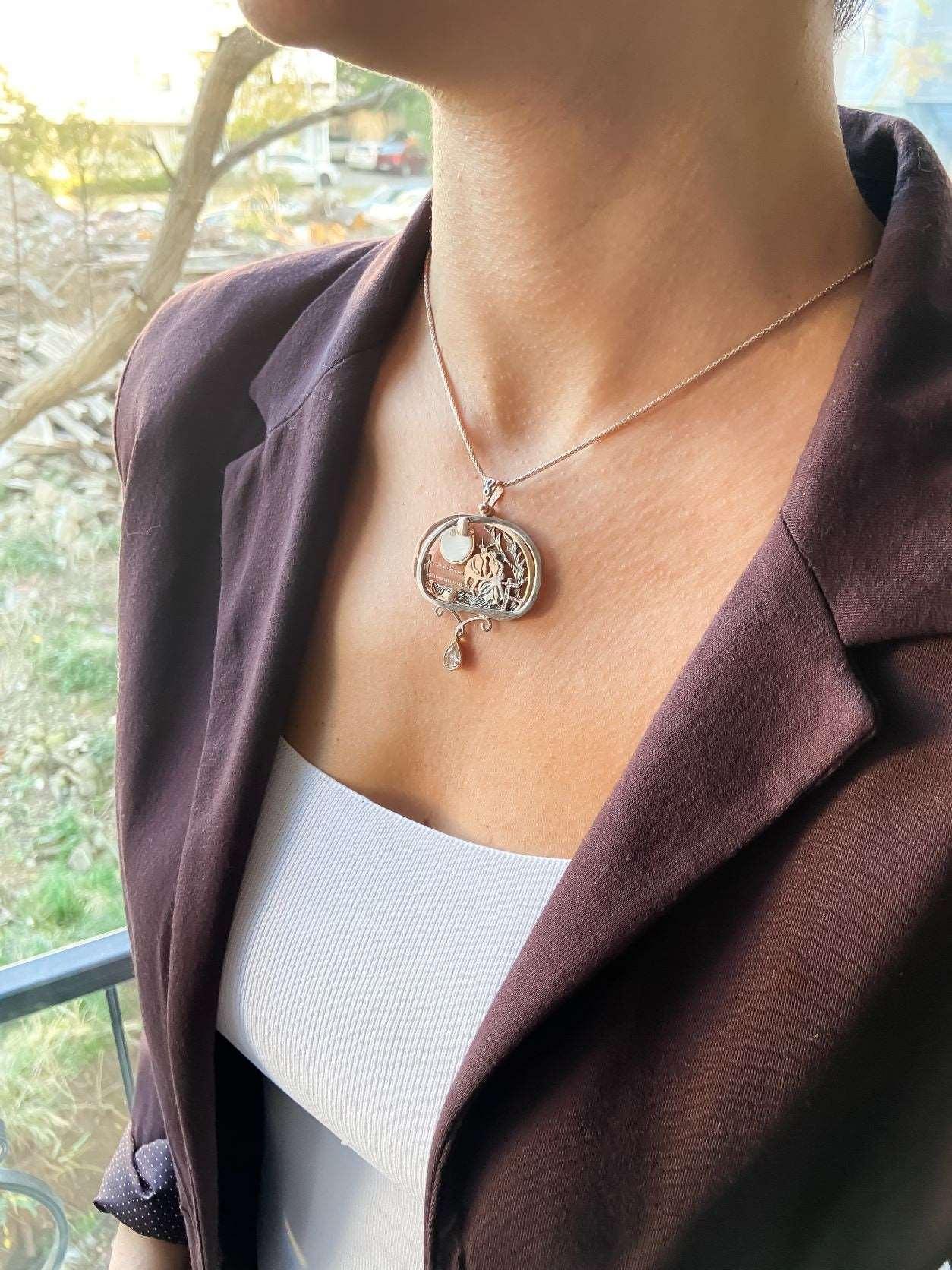 Moving Couple Zircon Stone Pendant - Tracesilver