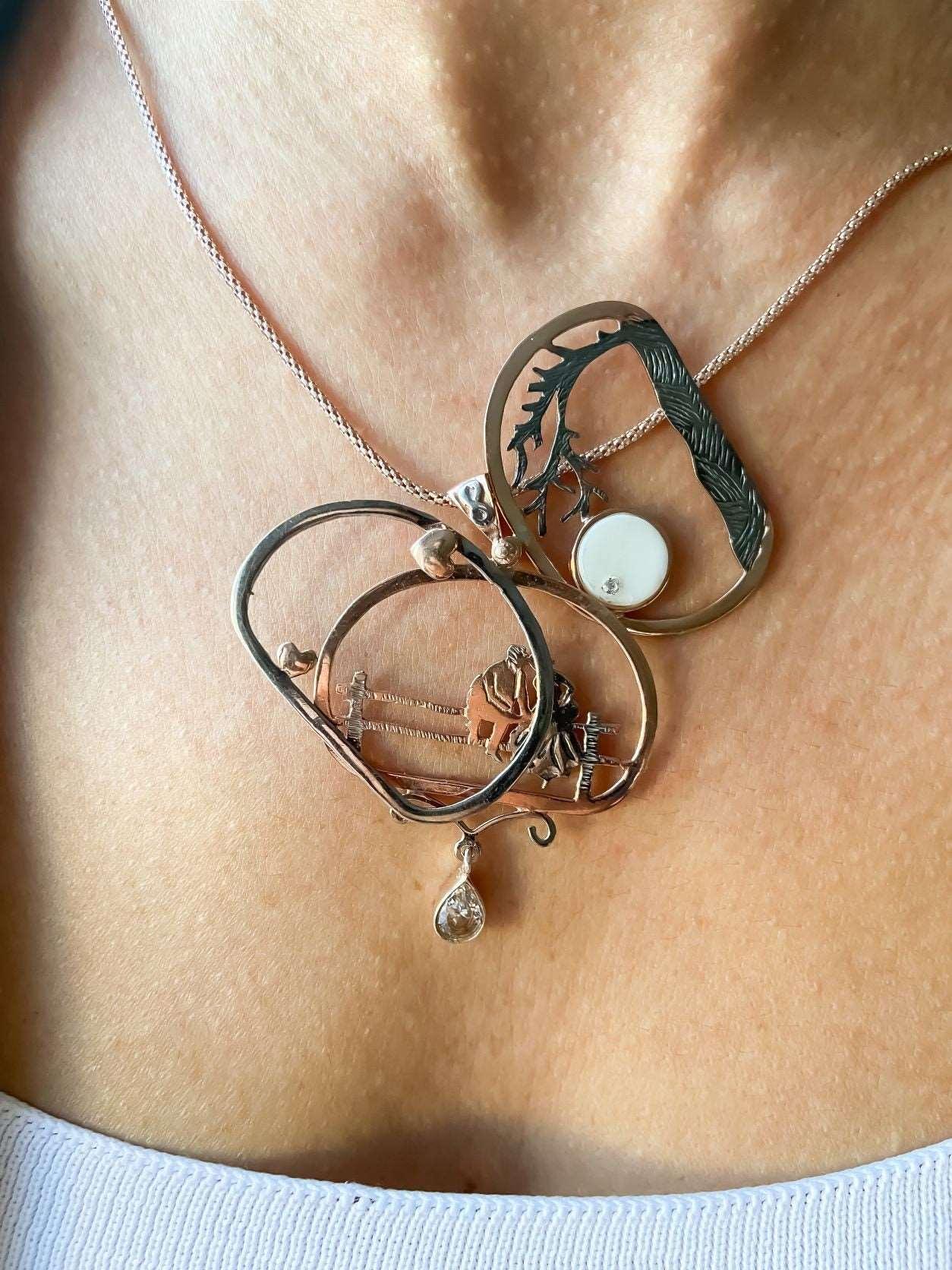 Moving Couple Zircon Stone Pendant - Tracesilver