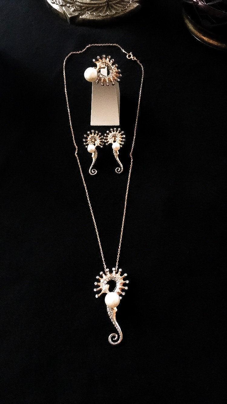 SEAHORSE Pearl Silver Handmade Necklace. 925 Silver Animal Horse Pearl Pendant, Horse Jewelry Sterling Necklace - Tracesilver